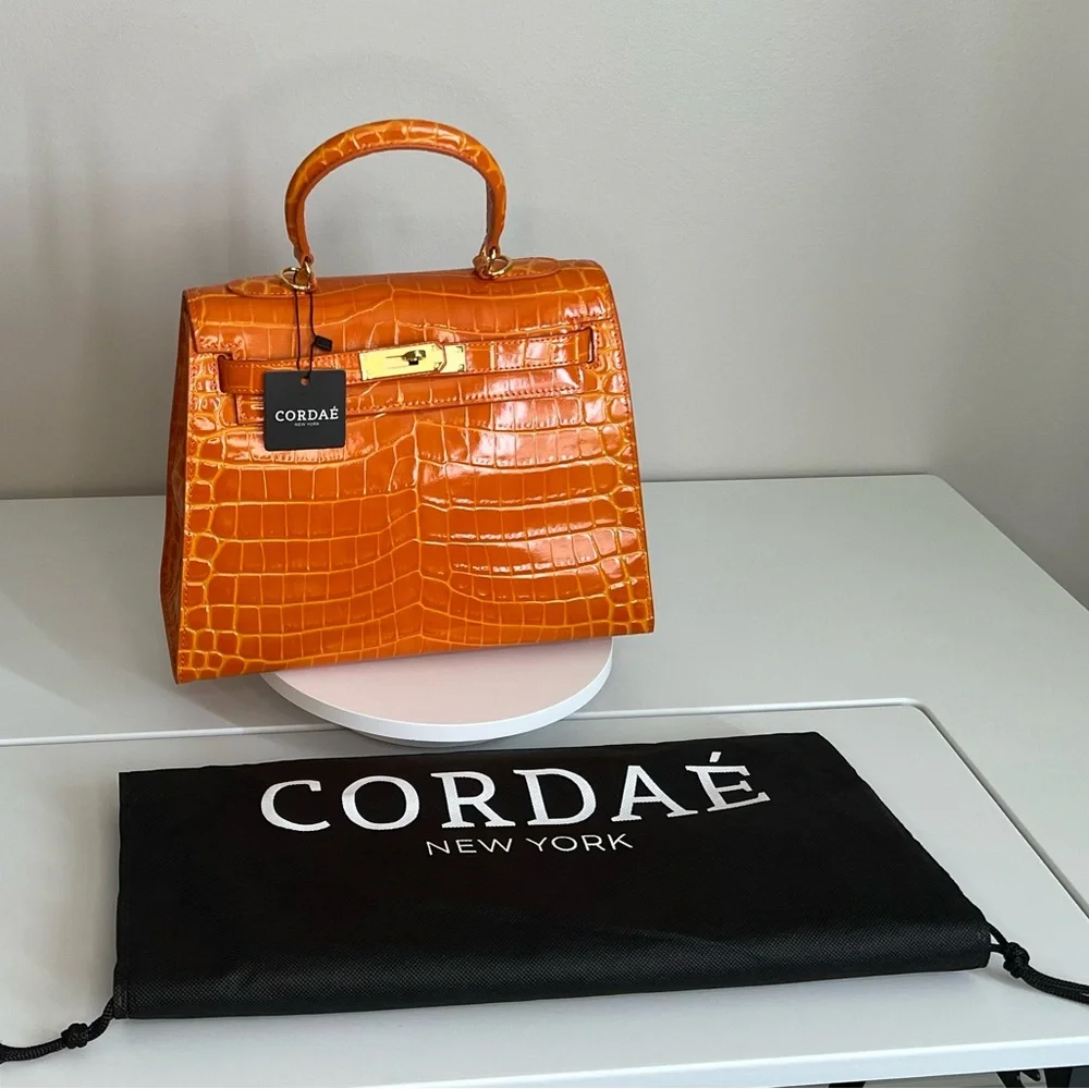 BNWT Cordae New York Orange Crocodile-Embossed Satchel with Gold Hardware - Picture 2 of 9